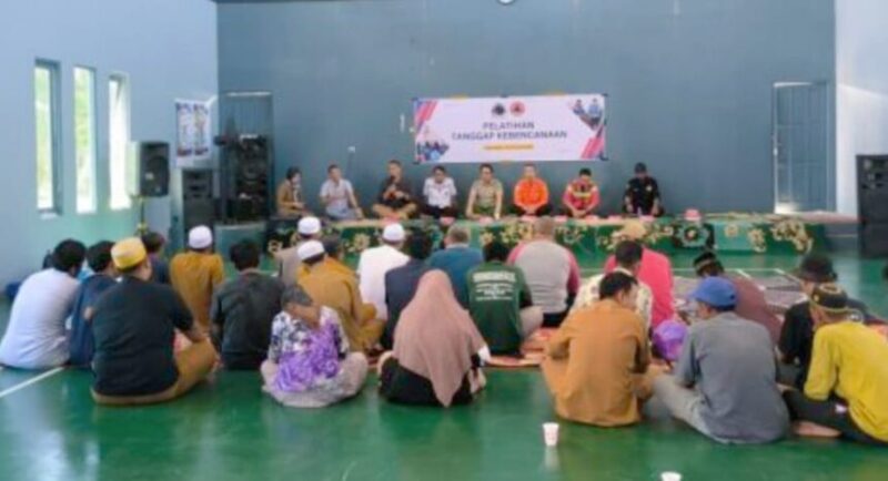 Badan Penanggulangan Bencana Daerah (BPBD) Kabupaten Tanah Bumbu (Tanbu) dan PT Arutmin Site Batulicin Jalin Kemitraan Membentuk Desa Tangguh Bencana (Destana). (foto: MC Tanbu)