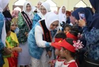 (Foto: Mc Tanbu)

Gebyar Pendidikan Anak Usia Dini (PAUD) Kabupaten Tanah Bumbu tahun 2025 resmi dibuka oleh Bunda PAUD Kabupaten Tanah Bumbu, Ny. Andi Irmayani Rudi Latif. Bertempat di Gedung 7 Februari, Pagatan, Kecamatan Kusan Hilir, Senin (30/6/2025)..